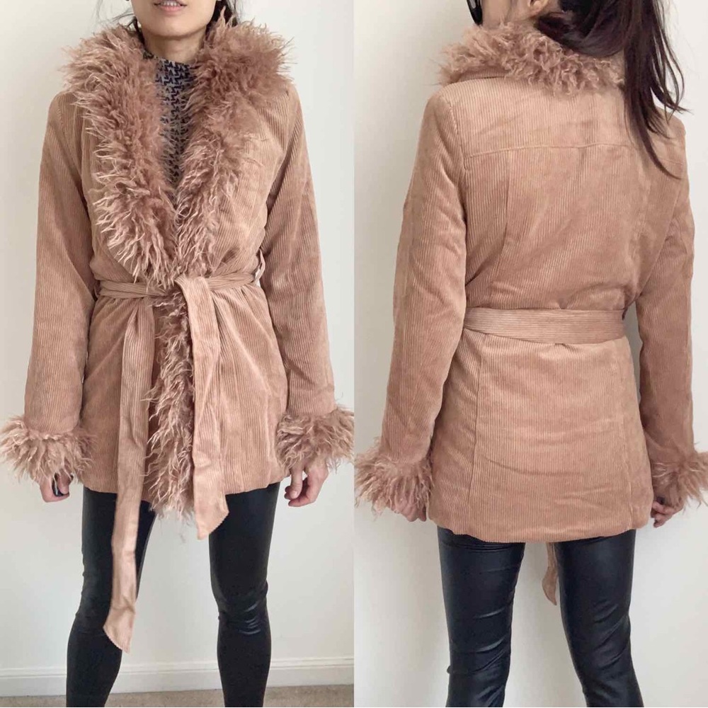 HIPPIE PENNY LANE FAUX FUR COAT WITH WAIST TIE - CAMEL - Picture 5 of 8